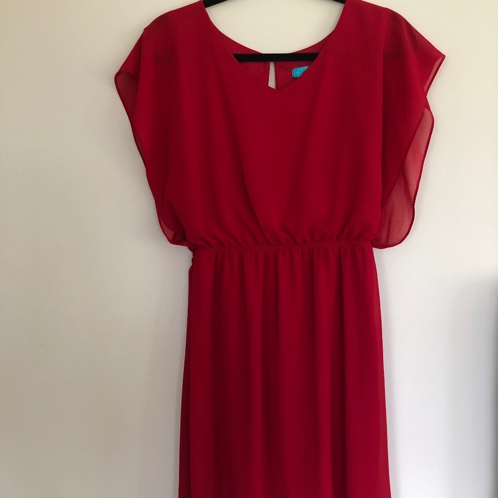Red short sleeve dress